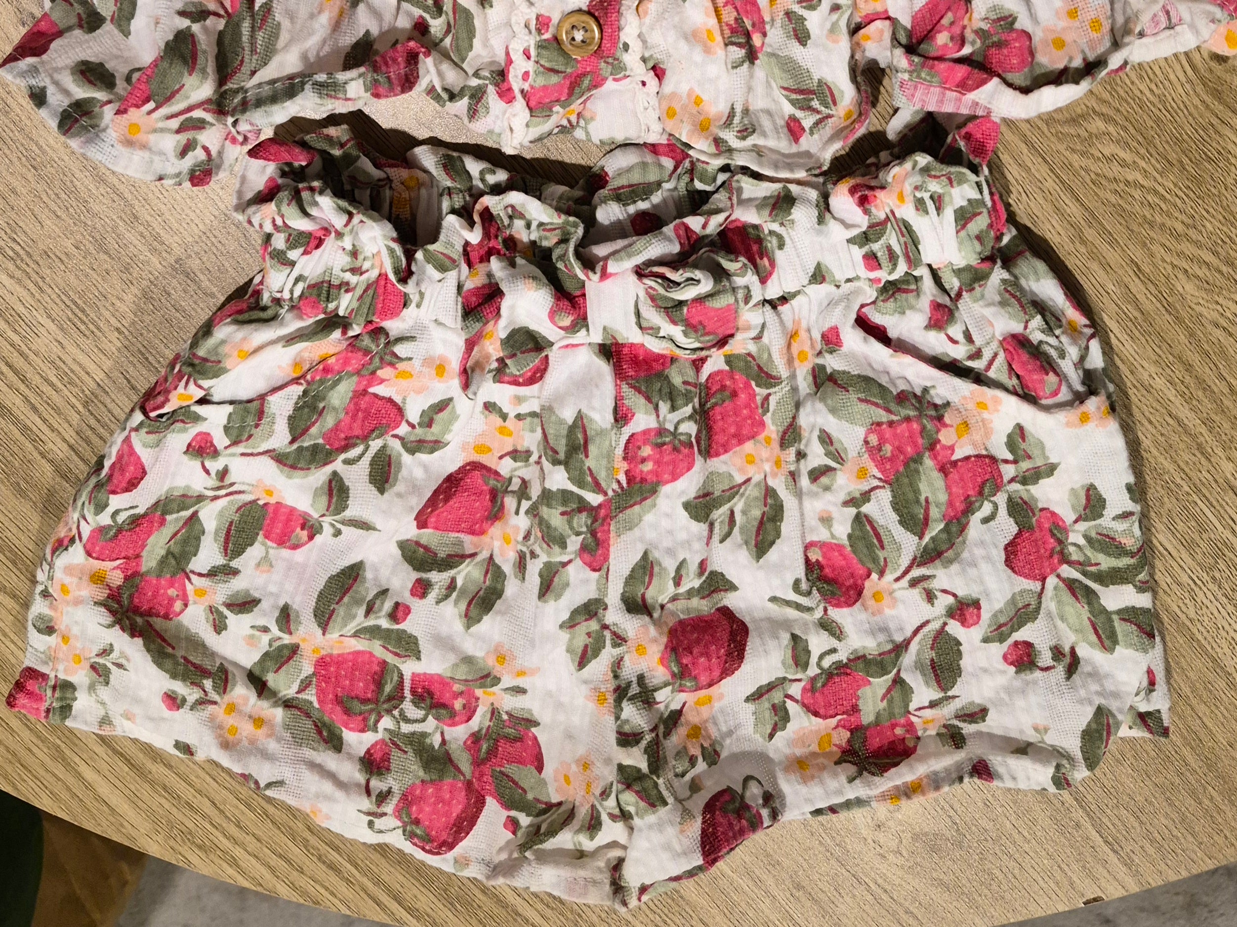 Cupcakes and Cashmere Strawberry Frill Outfit